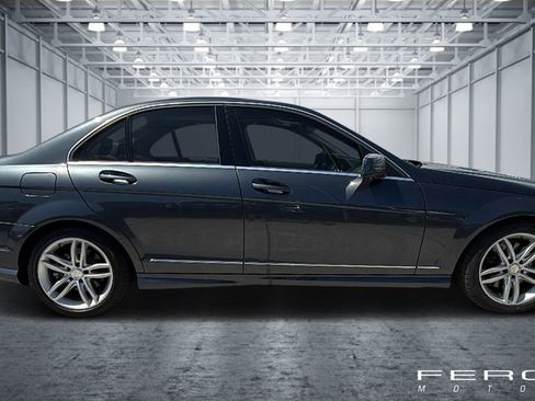 Used 2014 Mercedes-Benz C 300 4MATIC Sedan image 6