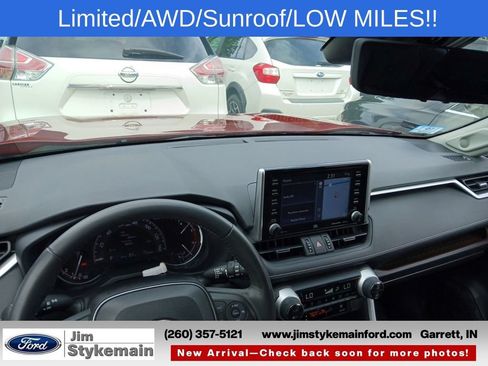Used 2021 Toyota RAV4 Limited AWD/4WD image 4
