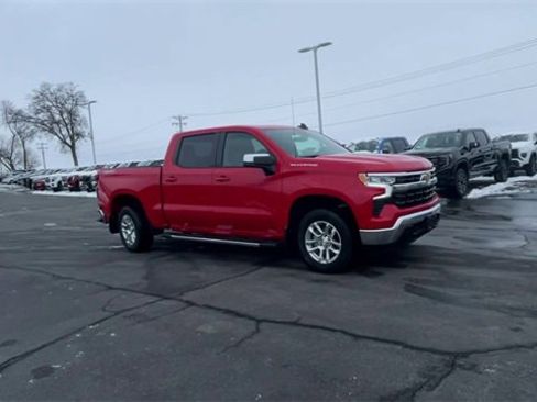 Certified 2022 Chevrolet Silverado 1500 LT image 2