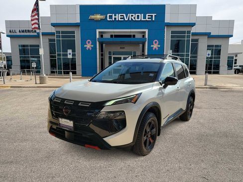 Used 2026 Nissan Rogue SV w/ Rock Creek Premium Package image 1