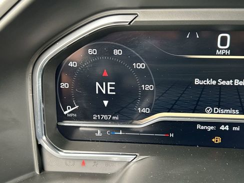 Used 2025 GMC Sierra 1500 Denali image 12