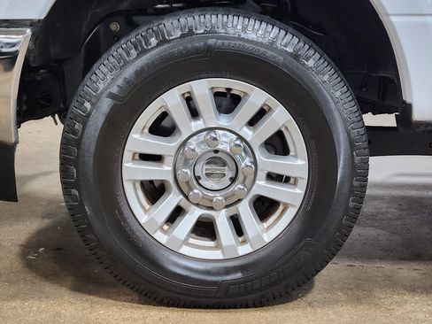 Used 2018 Ford F250 XLT w/ XLT Value Package image 29