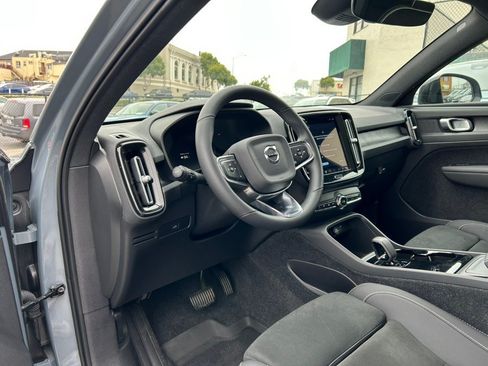 Used 2023 Volvo C40 P8 Recharge Plus w/ Climate Package AWD/4WD image 13