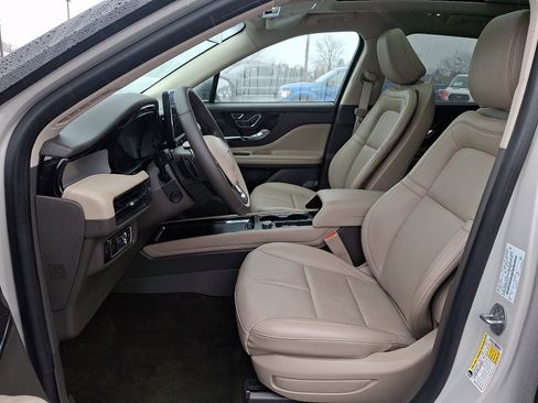 Used 2024 Lincoln Corsair AWD w/ Equipment Group 101A image 13