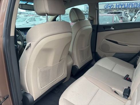 Used 2016 Hyundai Tucson SE w/ Option Group 02 image 16