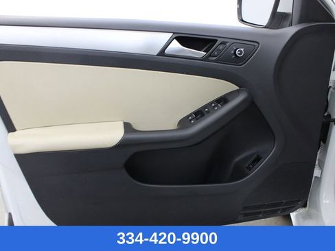 Used 2014 Volkswagen Jetta SE image 13