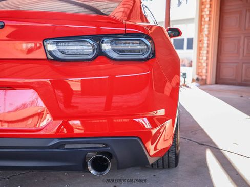 Used 2020 Chevrolet Camaro LT image 43