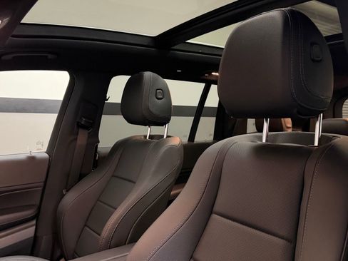 Certified 2025 Mercedes-Benz GLS 450 4MATIC image 25
