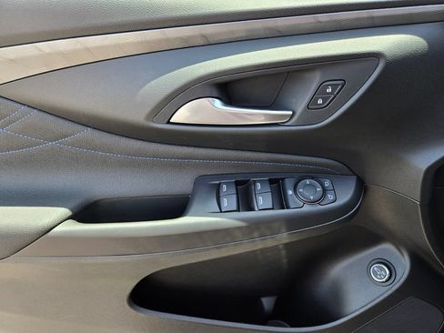 New 2026 Buick Envista Sport Touring w/ Convenience I Package FWD image 9