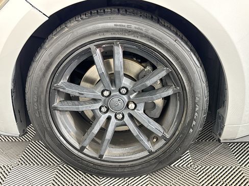 Used 2017 Ford Mustang Premium RWD image 32