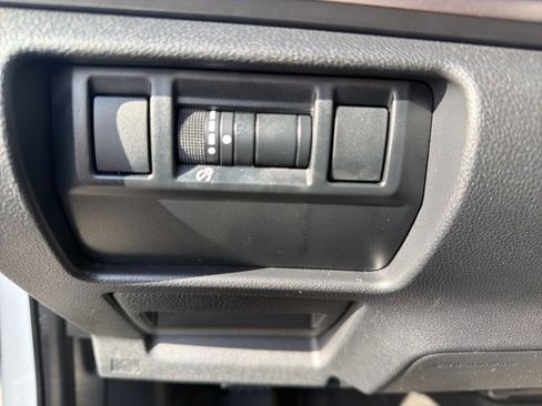 Used 2024 Subaru Impreza 2.0i image 21