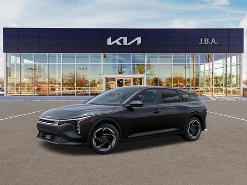 New 2026 Kia K4 GT-Line Turbo FWD image 3