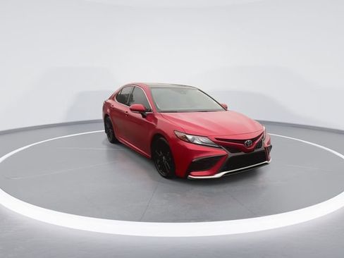 Used 2024 Toyota Camry XSE FWD image 3