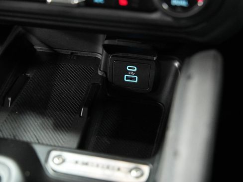 Used 2025 Ford Bronco Badlands image 37