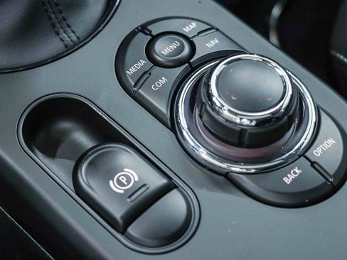 Certified 2024 MINI Cooper SE FWD image 24