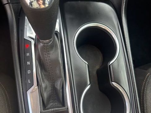 Used 2019 Chevrolet Equinox LT AWD/4WD image 13