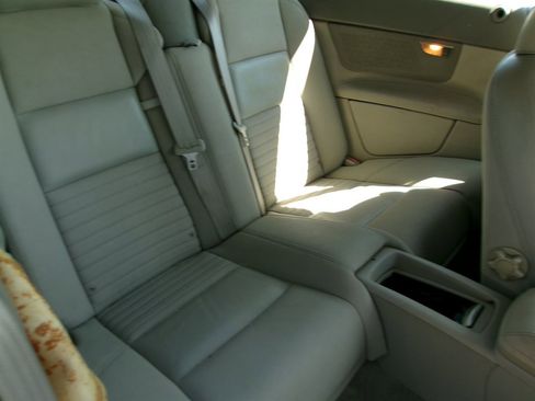Used 2006 Volvo C70 T5 FWD image 19
