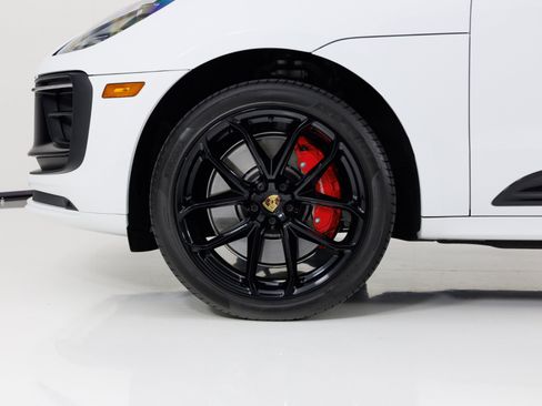 Used 2022 Porsche Macan GTS AWD/4WD image 10