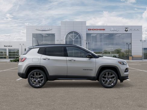 New 2026 Jeep Compass Limited w/ Sun, Sound & Navigation Group image 21