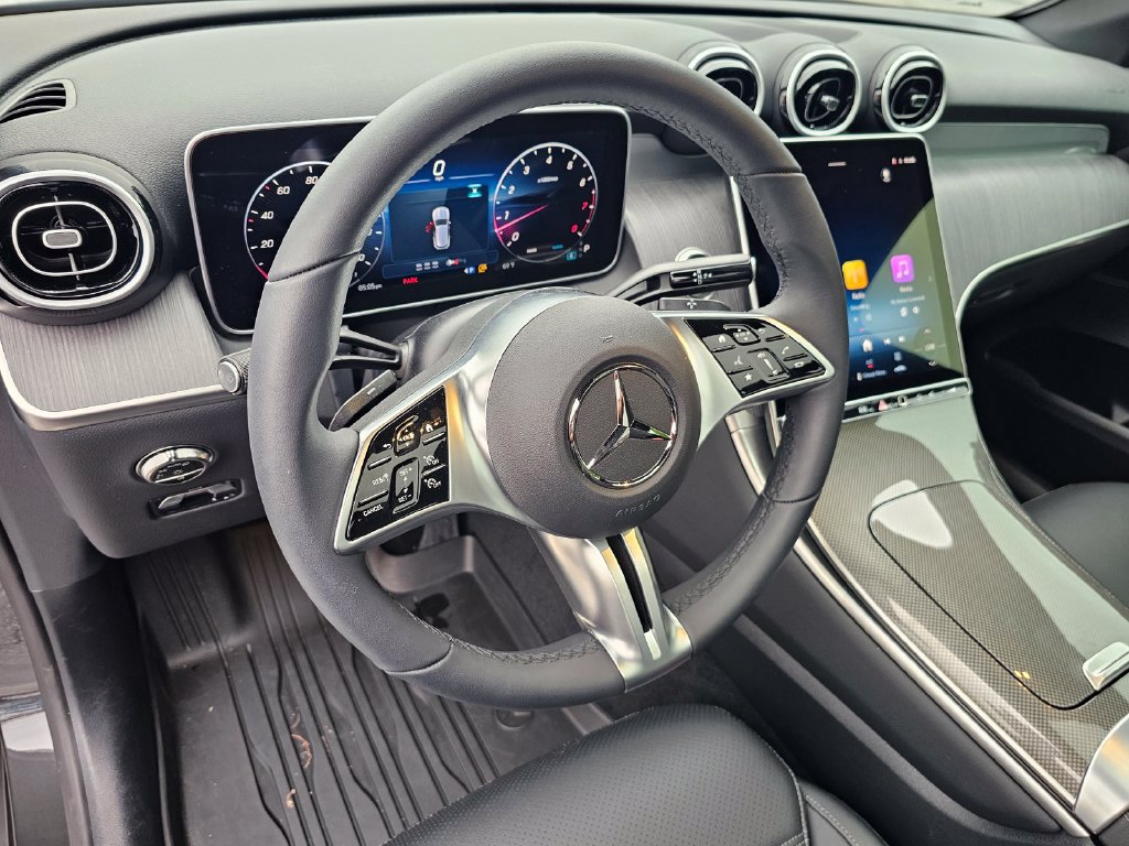 Used 2026 Mercedes-Benz GLC 300 image 15