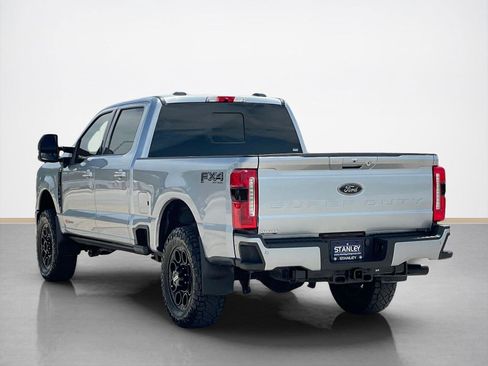 Used 2023 Ford F250 Lariat w/ Black Appearance Package AWD/4WD image 5