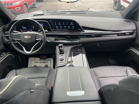Used 2023 Cadillac Escalade ESV Sport image 29