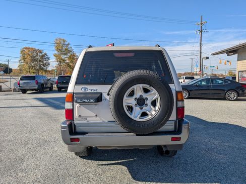 Used 1997 Toyota Land Cruiser image 8