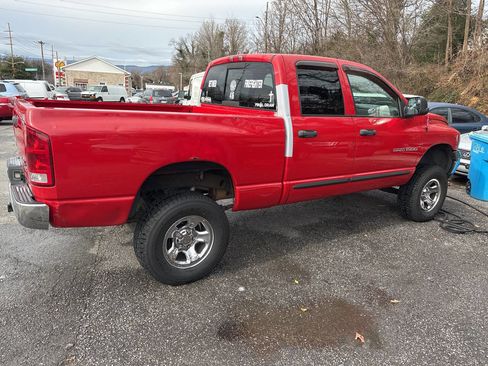 Used 2004 Dodge Ram 1500 Truck SLT w/ Quad Cab Value Group image 10