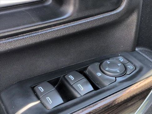 Used 2023 Chevrolet Silverado 3500 LT AWD/4WD image 12