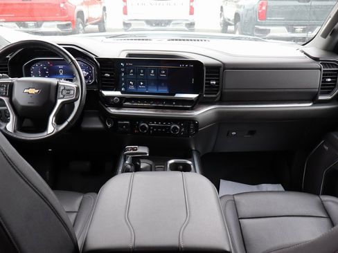Used 2023 Chevrolet Silverado 1500 LTZ image 8