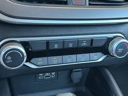 Certified 2024 Nissan Altima 2.5 SR FWD image 19