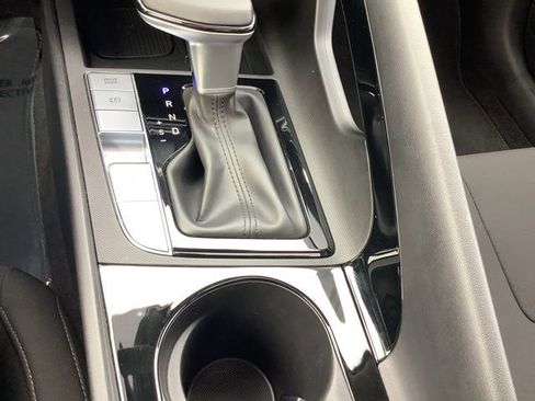 Used 2024 Hyundai Elantra SEL w/ Convenience Package image 33