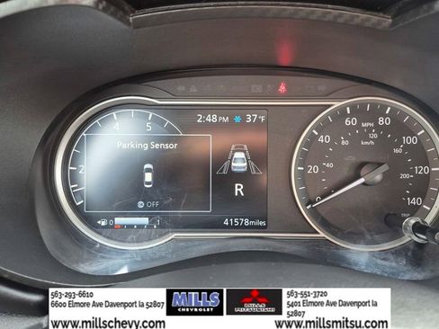 Used 2023 Nissan Versa SR w/ Trunk Package image 19