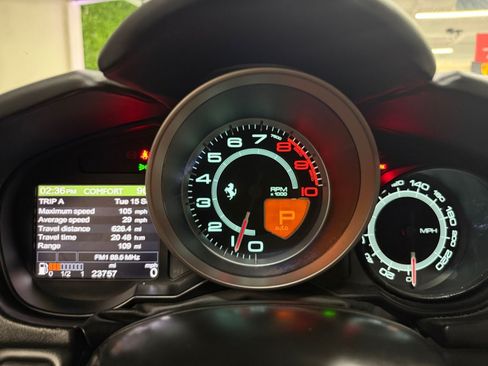 Used 2010 Ferrari California RWD image 14