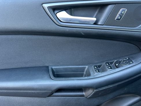 Used 2016 Ford Edge SE AWD/4WD image 12