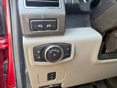 Used 2020 Ford F250 XLT w/ XLT Premium Package AWD/4WD image 16