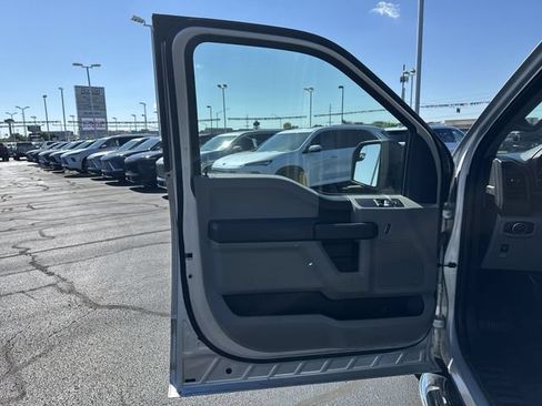 Used 2016 Ford F150 XL w/ Equipment Group 101A Mid RWD image 10