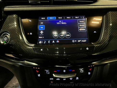 Used 2024 Cadillac XT6 Sport image 38