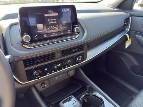 New 2026 Nissan Rogue SV AWD/4WD image 21