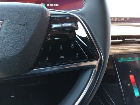 New 2026 Cadillac Escalade Luxury image 21