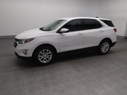 Used 2020 Chevrolet Equinox LT FWD image 2