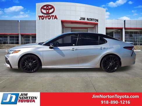 Used 2023 Toyota Camry XSE w/ Navigation Package FWD image 5