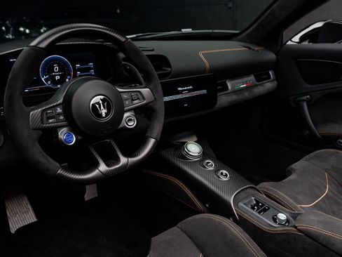 Used 2024 Maserati MC20 Cielo RWD image 2