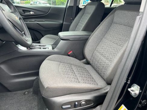 Certified 2024 Chevrolet Equinox LT w/ LPO, Floor Liner Package FWD image 8