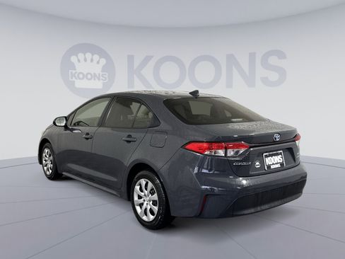 Used 2024 Toyota Corolla LE FWD image 4