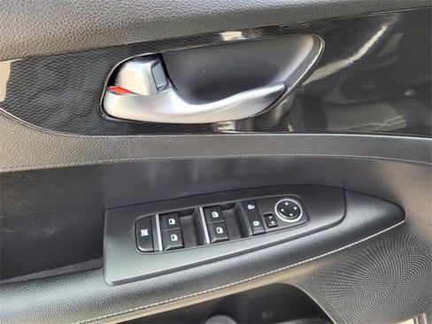 Used 2023 Kia Forte GT-Line w/ GT-Line Technology Package image 5
