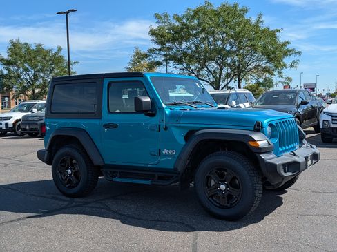 Used 2019 Jeep Wrangler Sport AWD/4WD image 7
