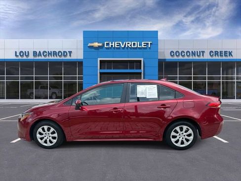 Used 2024 Toyota Corolla LE FWD image 5