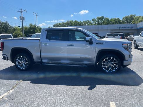 Certified 2022 GMC Sierra 1500 Denali AWD/4WD image 2