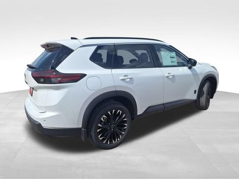 Certified 2026 Nissan Rogue Dark Armor FWD image 8